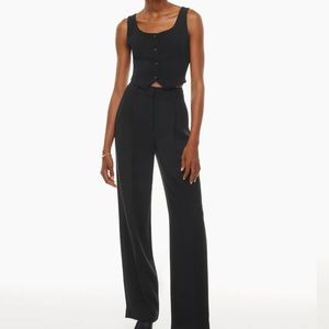 Aritzia Wilfred Effortless Pant in the color Black, size 00 Tall.